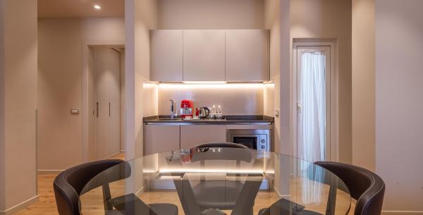 orianahomelverona en group-vacation-in-verona-in-apartment-in-historic-center-close-to-home-of-giulietta 004