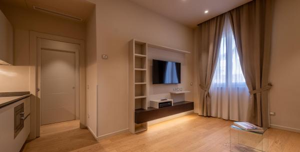 orianahomelverona en group-vacation-in-verona-in-apartment-in-historic-center-close-to-home-of-giulietta 006